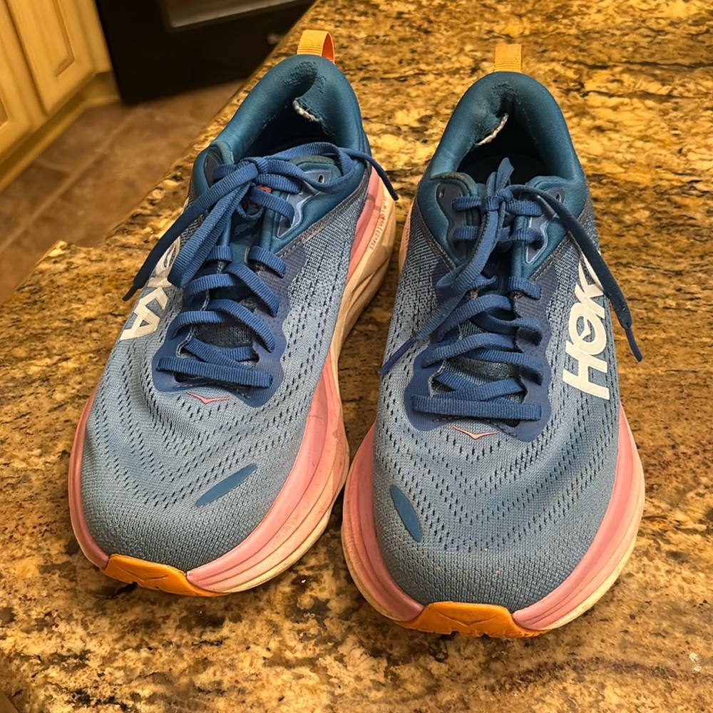 Women’s bondi 8 hokas